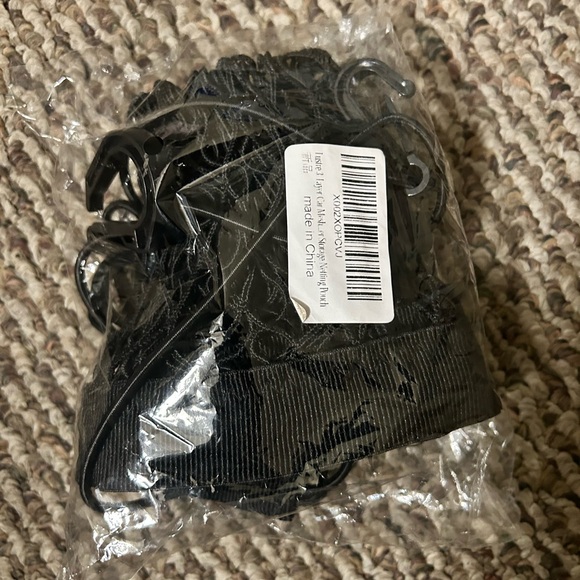 Car Mesh - Picture 2 of 4